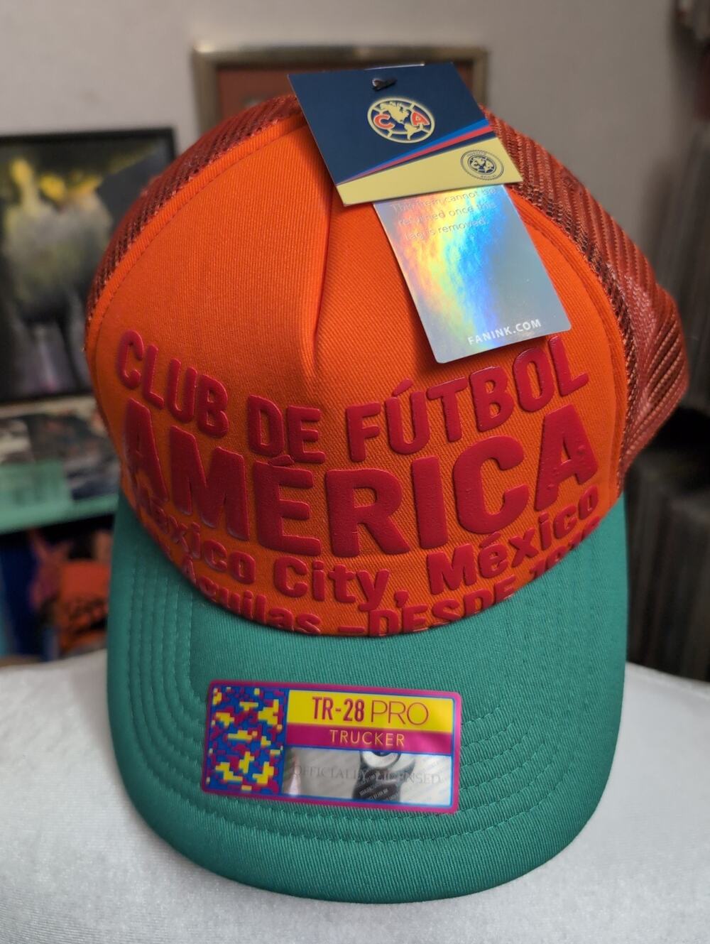 CA CLUB America OFFICIAL TEAM LOGO Trucker CAP Hat Cachucha NWT